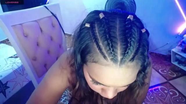 Image 6 of nicol_24 Stream on Chaturbate on 21 months ago