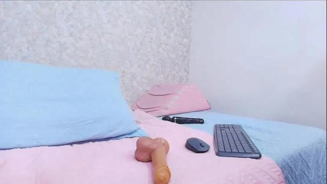 Image 8 of nicol_ferrer Stream on Chaturbate on 15 days ago