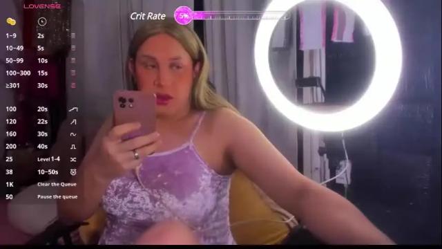 Image 2 of nicol_roomsex Stream on Chaturbate on 2 months ago