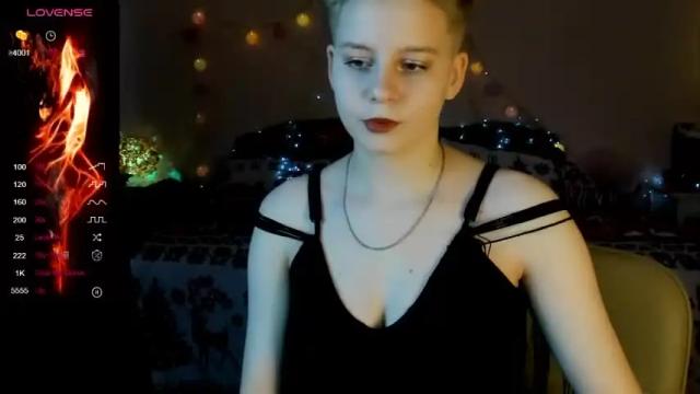 Image 6 of nicolawine Stream on Chaturbate on 16 months ago
