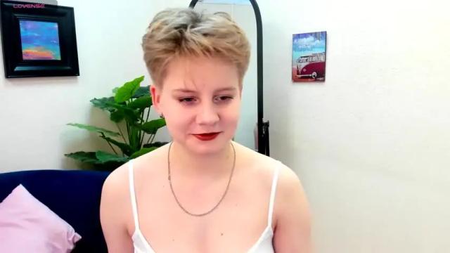 Image 2 of nicolawine Stream on Chaturbate on 24 months ago