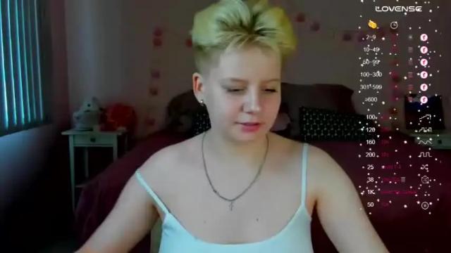 Image 2 of nicolawine Stream on Chaturbate on 13 months ago