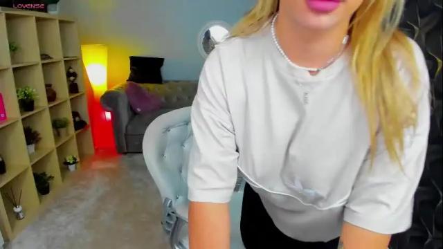Image 6 of nicole___19 Stream on Chaturbate on 24 days ago