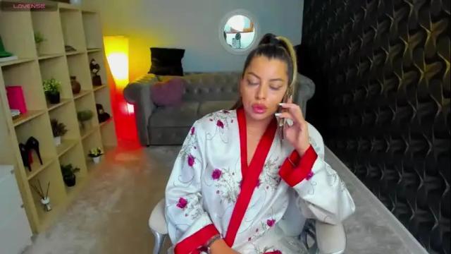 Image 3 of nicole___19 Stream on Chaturbate on 28 days ago