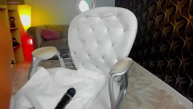 Image 4 of nicole___19 Stream on Chaturbate on 2 days ago