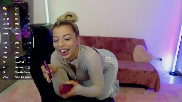 Image 6 of nicole___19 Stream on Chaturbate on 1 month ago