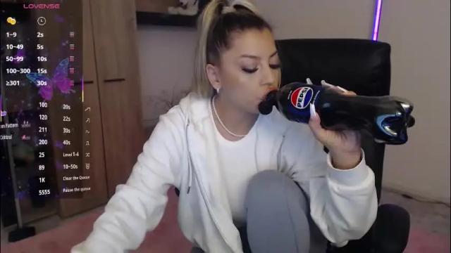 Thumbnail 1, nicole___19's Stream at Chaturbate, 1 month ago