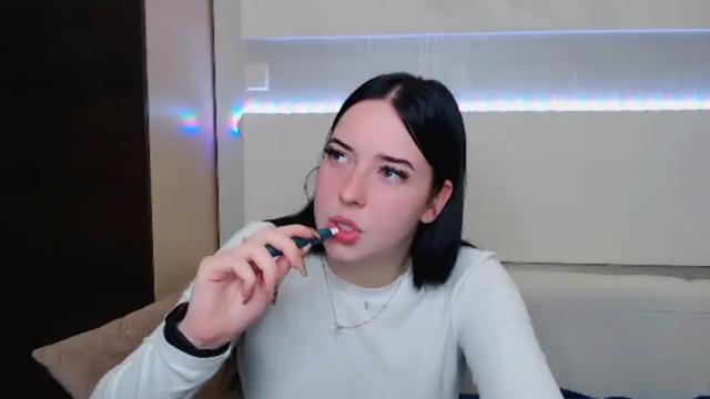 Image 10 of nicole__grant Stream on Chaturbate on 20 months ago