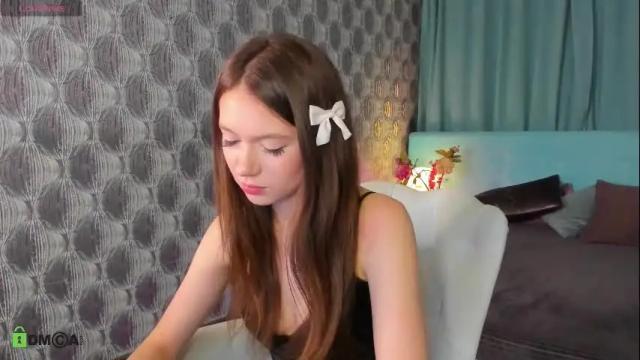 Image 2 of nicole_charm Stream on Chaturbate on 1 month ago