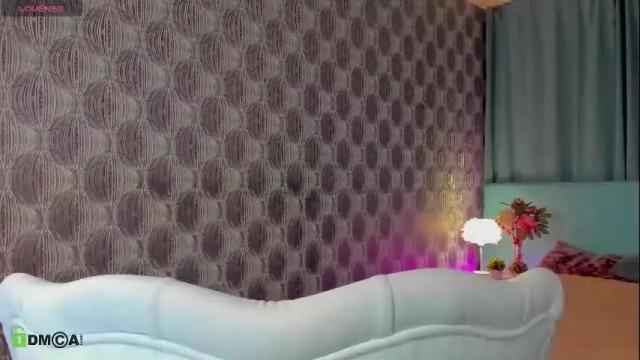 Image 11 of nicole_charm Stream on Chaturbate on 1 month ago