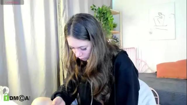 Image 2 of nicole_charm Stream on Chaturbate on 14 days ago