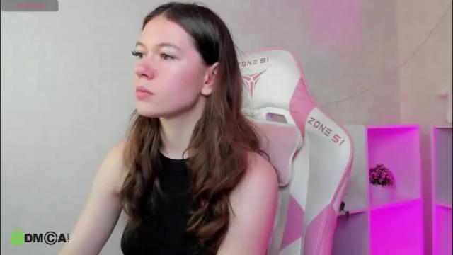 Image 12 of nicole_charm Stream on Chaturbate on 4 days ago