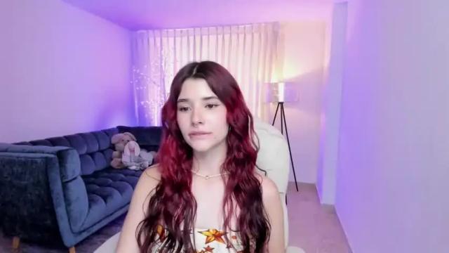 Image 4 of nicole_dallass Stream on Chaturbate on 16 months ago