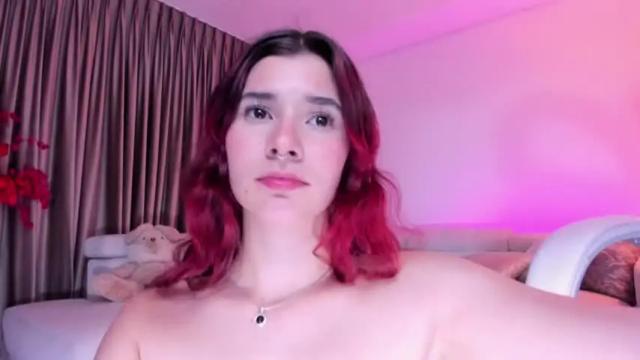 Image 3 of nicole_dallass Stream on Chaturbate on 5 months ago