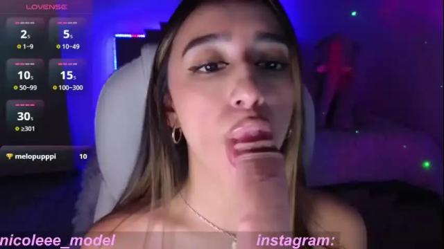 Image 8 of nicole_edwards Stream on Chaturbate on 4 months ago