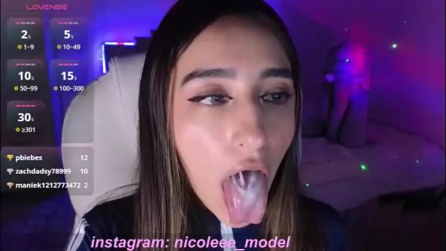 Image 3 of nicole_edwards Stream on Chaturbate on 3 months ago