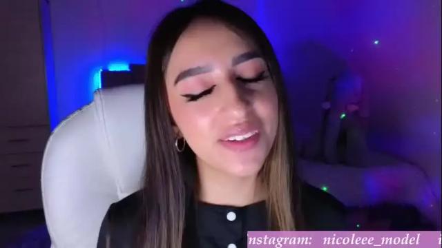 Image 3 of nicole_edwards Stream on Chaturbate on 1 month ago