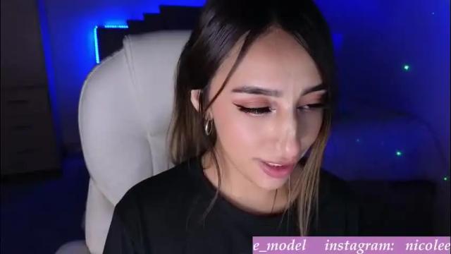 Image 11 of nicole_edwards Stream on Chaturbate on 1 month ago