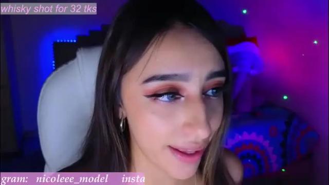 Image 3 of nicole_edwards Stream on Chaturbate on 21 days ago