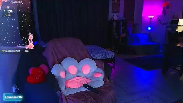 Image 4 of nicole_fancy Stream on Chaturbate on 1 month ago
