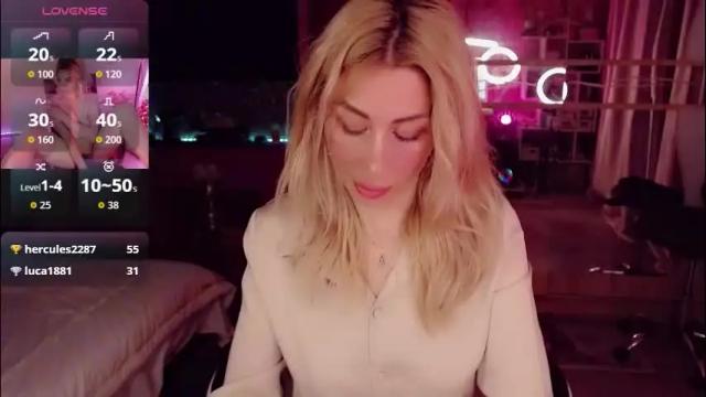 Thumbnail 1, nicole_g0ld_'s Stream at Chaturbate, 2 months ago