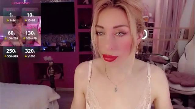 Thumbnail 3, nicole_g0ld_'s Stream at Chaturbate, 2 months ago