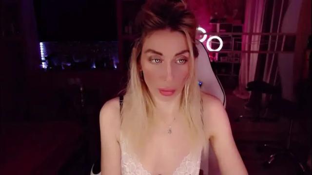 Thumbnail 3, nicole_g0ld_'s Stream at Chaturbate, 1 month ago