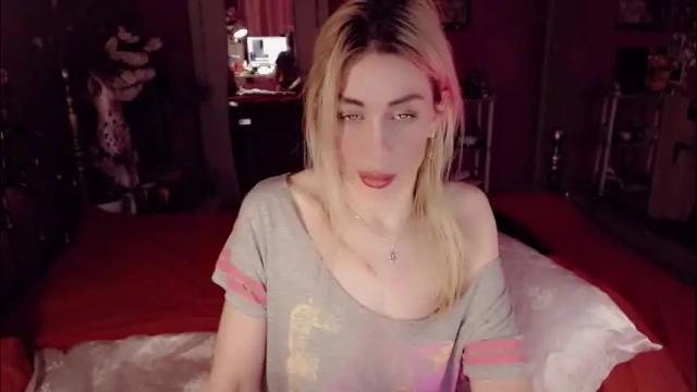 Image 4 of nicole_g0ld_ Stream on Chaturbate on 1 month ago