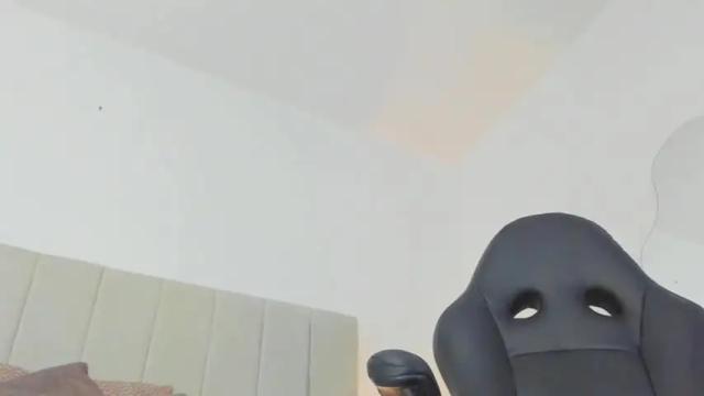 Image 6 of nicole_lore Stream on Chaturbate on 18 months ago