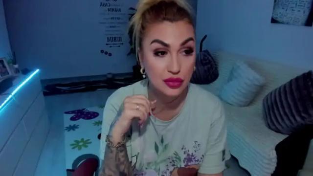 Thumbnail 2, nicole_queen28's Stream at Chaturbate, 15 months ago