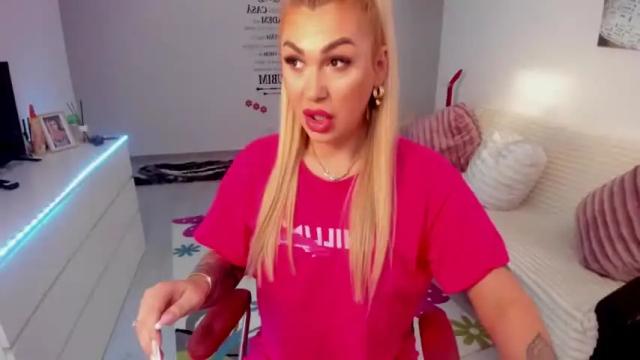 Thumbnail 3, nicole_queen28's Stream at Chaturbate, 15 months ago