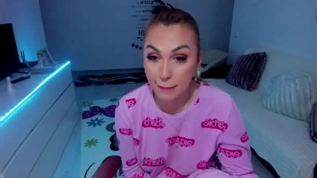 Thumbnail 2, nicole_queen28's Stream at Chaturbate, 14 months ago