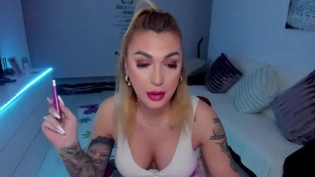 Image 11 of nicole_queen28 Stream on Chaturbate on 14 months ago