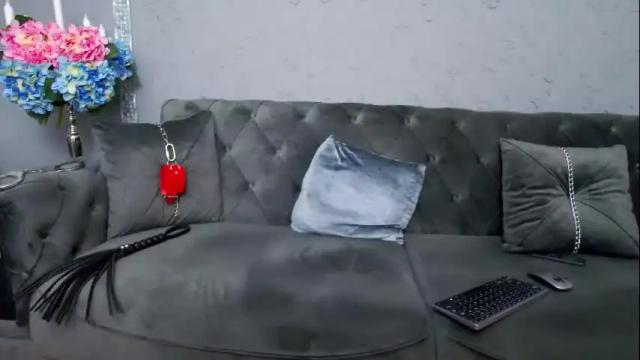 Image 12 of nicoledom Stream on Chaturbate on 23 days ago