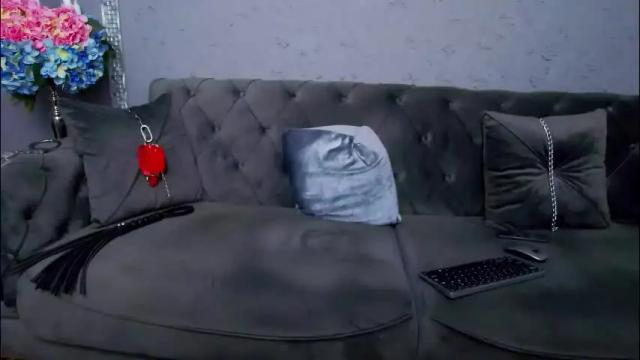 Image 7 of nicoledom Stream on Chaturbate on 2 months ago