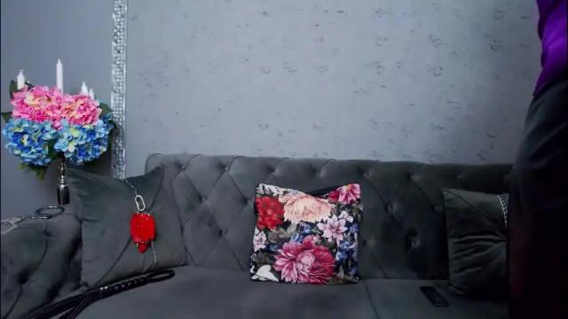 Image 7 of nicoledom Stream on Chaturbate on 1 month ago