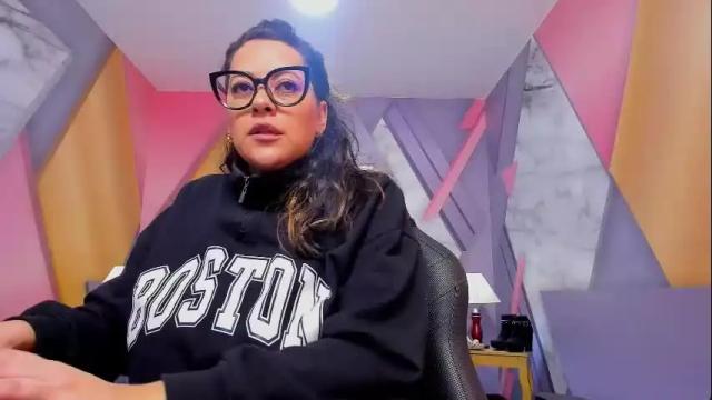 Image 8 of nicoleefaith Stream on Chaturbate on 1 month ago