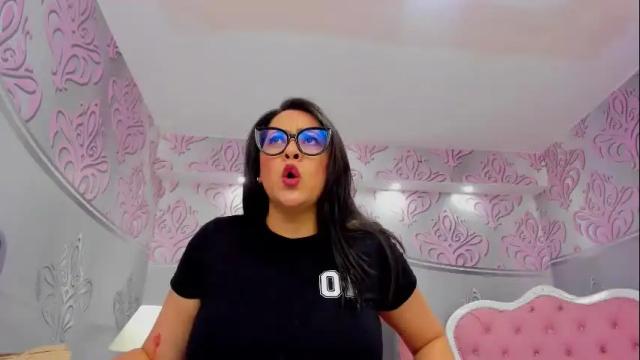 Image 3 of nicoleefaith Stream on Chaturbate on 23 days ago