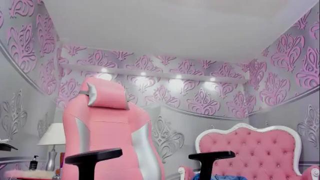 Image 12 of nicoleefaith Stream on Chaturbate on 4 days ago