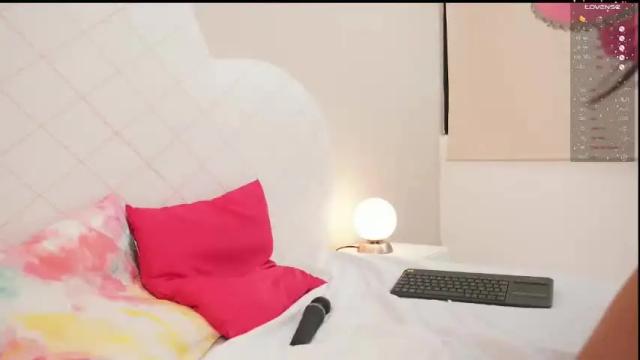 Image 10 of nicoleflorens Stream on Chaturbate on 1 month ago