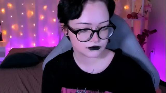 Image 10 of nicolefloret Stream on Chaturbate on 1 month ago
