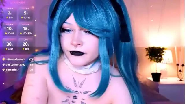 Image 8 of nicolefloret Stream on Chaturbate on 1 month ago