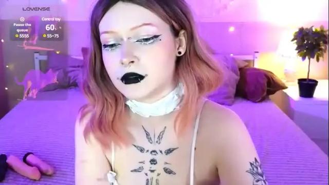 Image 3 of nicolefloret Stream on Chaturbate on 1 month ago