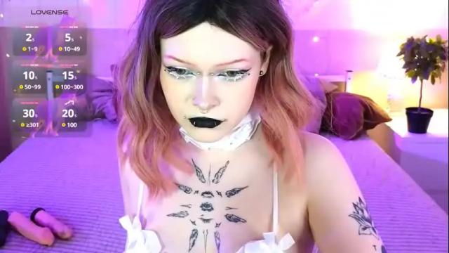 Image 4 of nicolefloret Stream on Chaturbate on 1 month ago