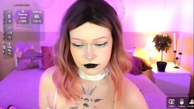 Image 8 of nicolefloret Stream on Chaturbate on 1 month ago