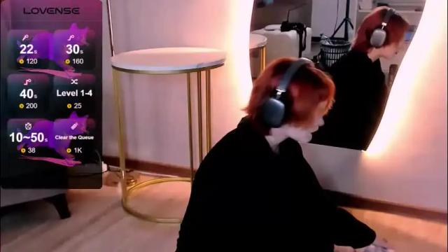 Image 11 of nicolefloret Stream on Chaturbate on 1 month ago