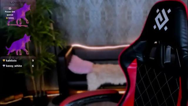 Image 6 of nicolefloret Stream on Chaturbate on 1 month ago