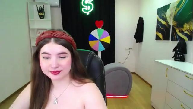Image 2 of nicolefoxery Stream on Chaturbate on 2 months ago