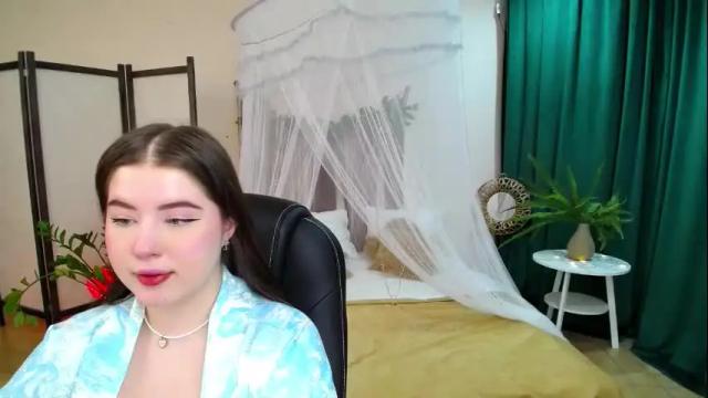 Image 2 of nicolefoxery Stream on Chaturbate on 2 months ago
