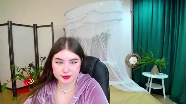 Image 6 of nicolefoxery Stream on Chaturbate on 2 months ago